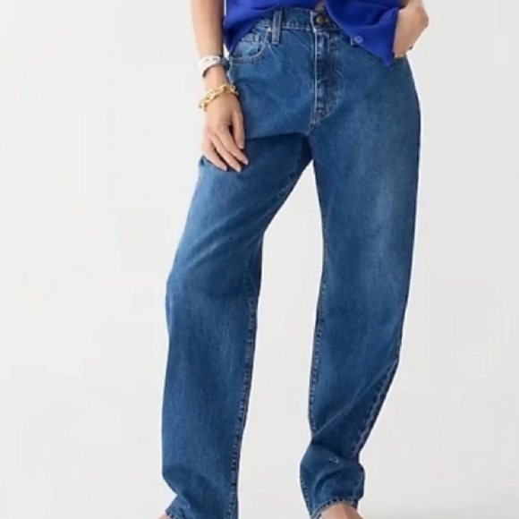 NWT J.Crew Mid-Rise Slouchy Straight Jeans | Size 24 (28” waist) - Picture 1 of 10